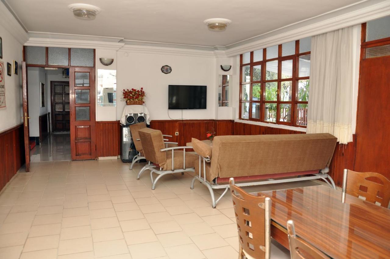 Cemre Otel Анталия Екстериор снимка