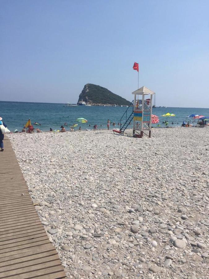 Cemre Otel Анталия Екстериор снимка