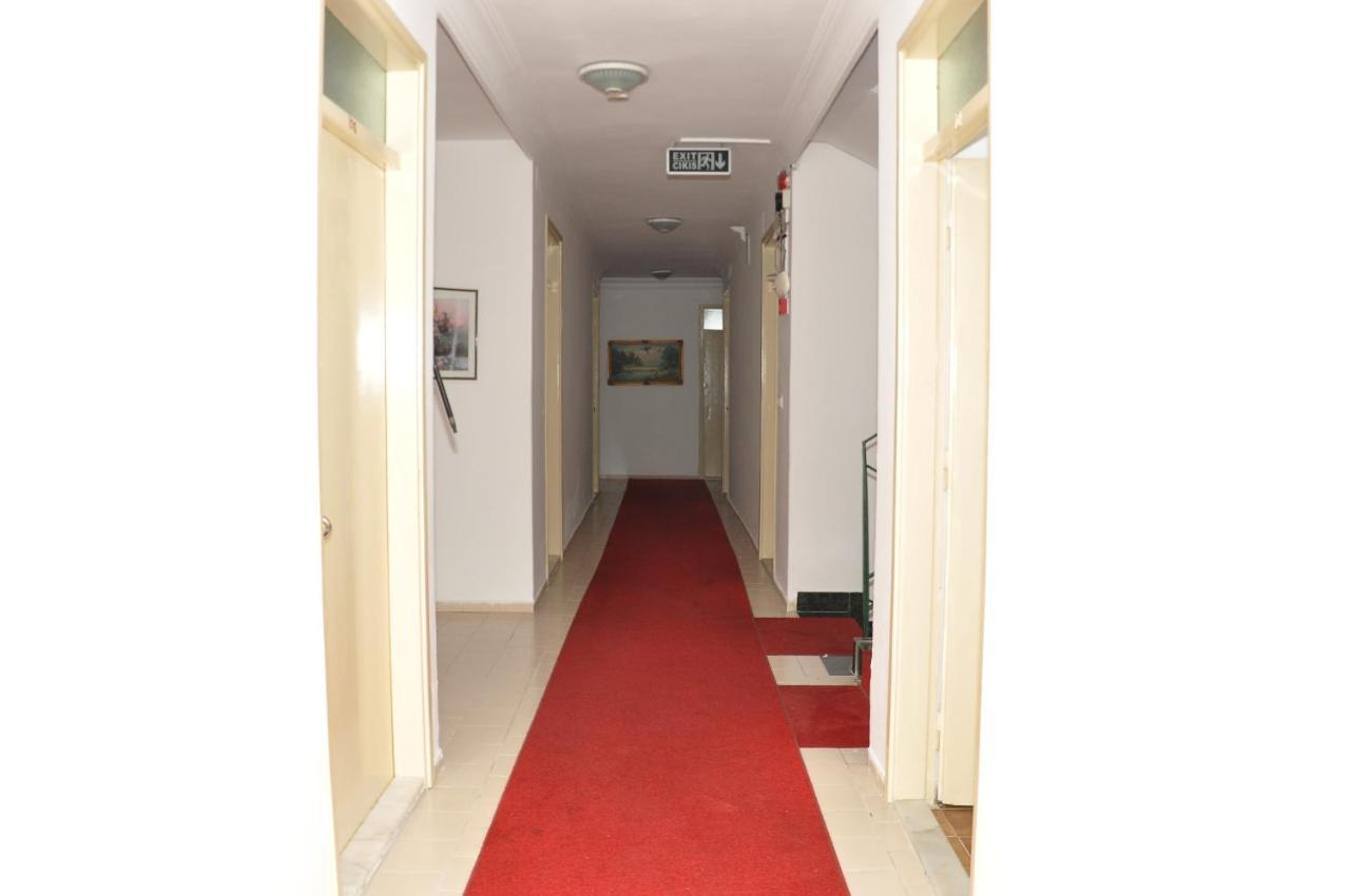 Cemre Otel Анталия Екстериор снимка