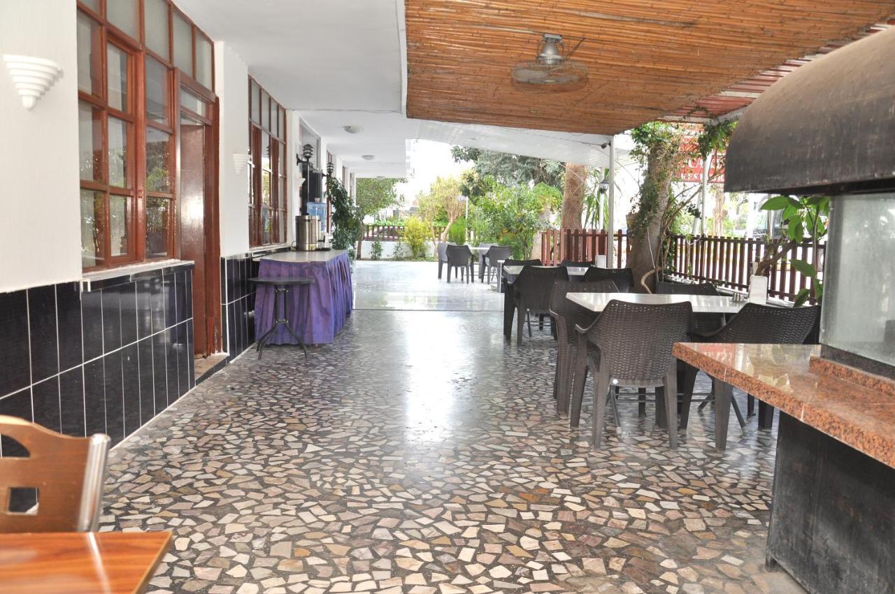 Cemre Otel Анталия Екстериор снимка