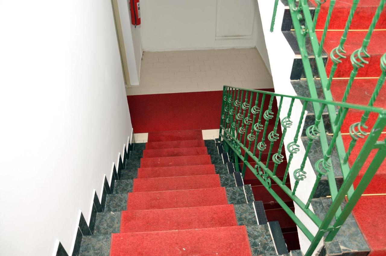 Cemre Otel Анталия Екстериор снимка