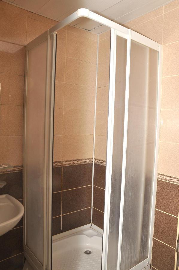 Cemre Otel Анталия Екстериор снимка